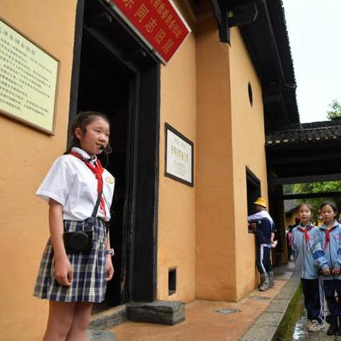 夜族崛起新技能，如何携带？快速解锁！