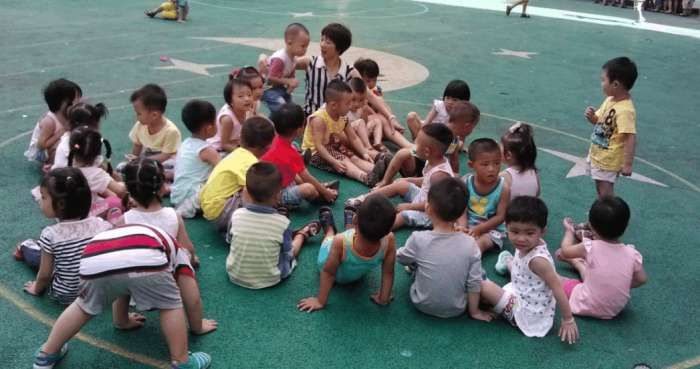 幼儿园评测7.8分，熊孩子犯罪现场如何破解？