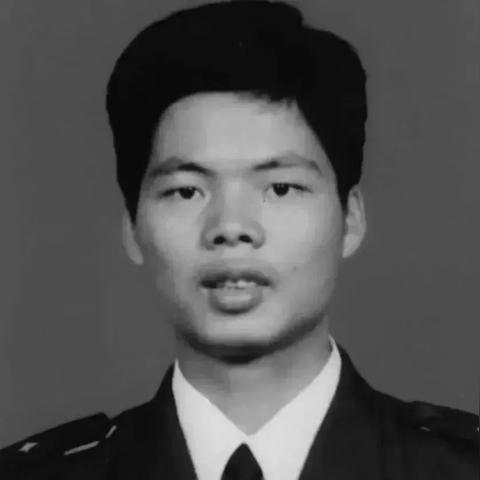 《森林之子》女野人入队攻略,快速驯服技巧 《森林之子》女野人入队攻略,快速驯服技巧