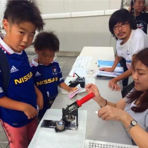 《霓虹深渊无限》纪念品搭配秘籍