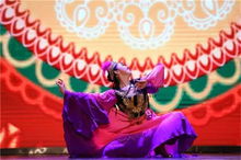 劲舞团世界舞蹈日，舞动风采致敬舞者