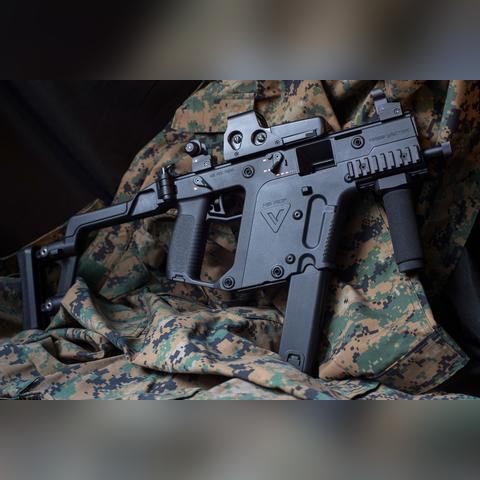 《绝地求生》Vector维克托伤害解析 配件搭配技巧