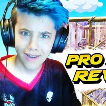 《Ninja&Tfue双排《堡垒之夜》！揭秘大神操作背后的秘密》