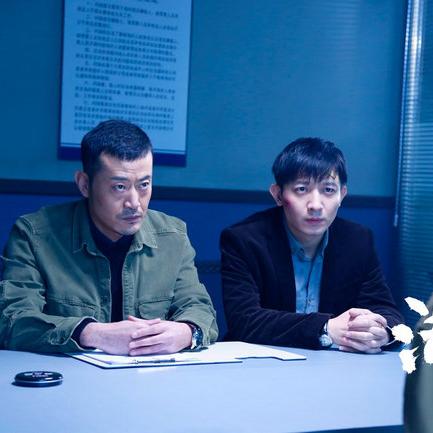 《刀剑神域夺命凶弹》剧情揭秘：惊险弹幕，谁将胜出？