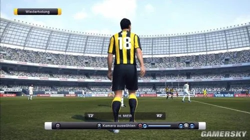 《实况足球2012》独家解说！揭秘经典赛事幕后精彩瞬间