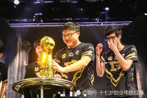 Uzi荣耀加冕！揭秘《英雄联盟》名人堂第二位传奇诞生记