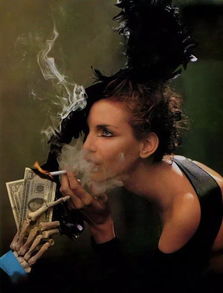 《纸嫁衣8》摇篮曲MV：沉浸式恐怖体验，揭秘游戏惊悚幕后