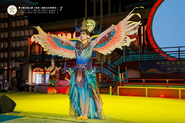 龙武15载庆典：敦煌秘境，共赏“武悦嘉年”盛典