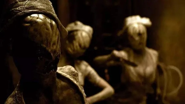 10月21日PS+ Extra独家首发《寂静岭2：重制版》惊悚回归，不容错过！