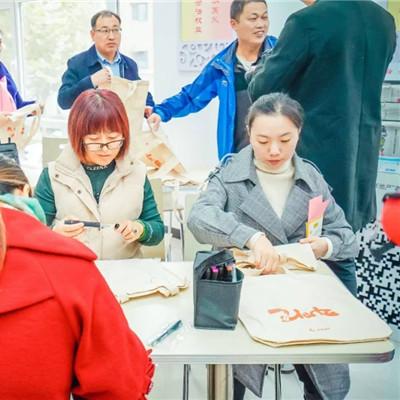 公益手游必备！绿色盒子2025年度推荐，手游盒子APP排行前十强揭晓