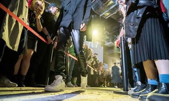 《扣押》：8.0分！直击灵魂的魔幻现实力作，不容错过！