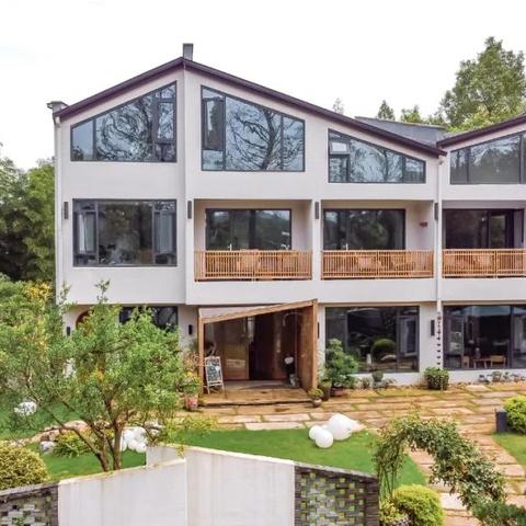 《最终幻想14》水晶世界鱼塘攻略：揭秘隐藏宝藏分布秘籍