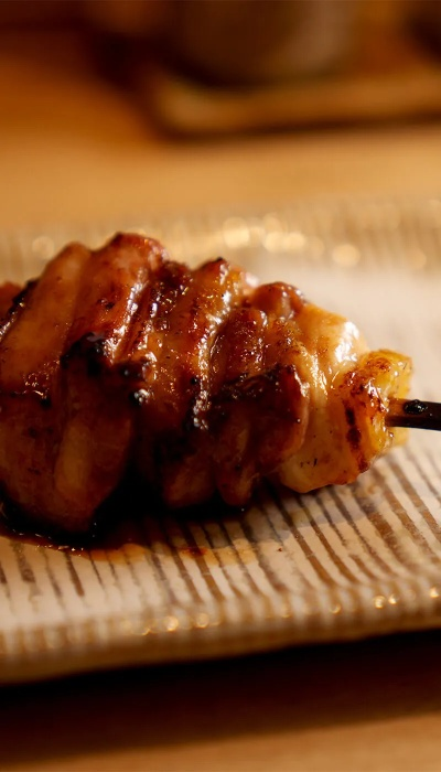 独家揭秘！《幻想生活i》烤鸡秘籍：轻松学会美味烤鸡肉串制作技巧