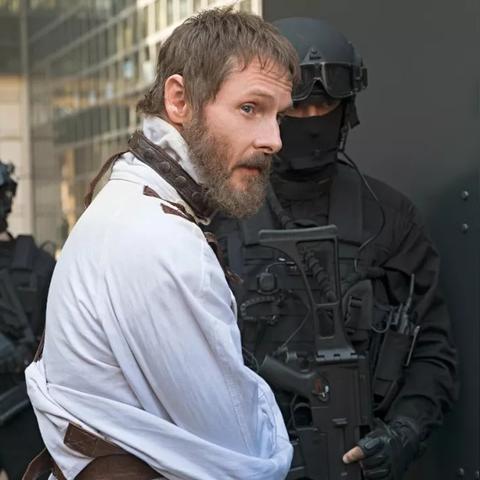 绝境狂奔，人类在《暗黑地牢2》中探寻希望之光