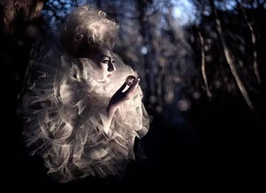 成人童话映现实绘梦想，《蜡烛人》评测：现实童话新篇章