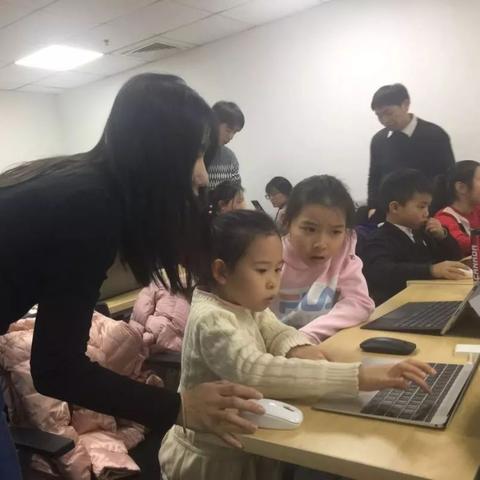 垃圾分类游戏狂揽1.5亿,创新环保新潮流 垃圾分类游戏狂揽1.5亿,创新环保新潮流