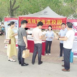 年度射击游戏巅峰登场 使命召唤，黑色行动7正式登陆全平台