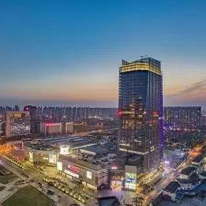 《自由篮球》圣诞潮装焕新，能力服饰升级，福利喷漆大放送！