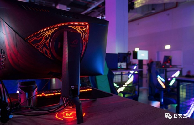 华硕ROG GM1000:风扇投影游戏PC,沉浸式新体验 华硕ROG GM1000:风扇投影游戏PC,沉浸式新体验