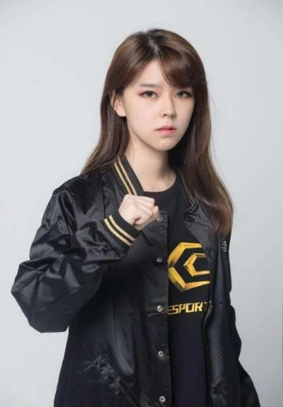 沫子邀你共闯《暮光双龙》，分红盛宴即将开启！