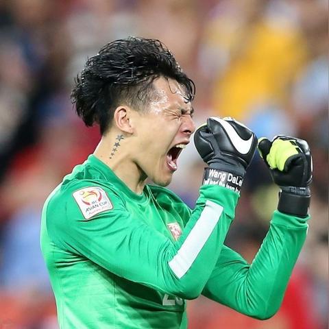 娇羞窗前大雷少女,尘白禁区时装新潮流 娇羞窗前大雷少女,尘白禁区时装新潮流