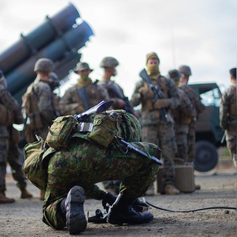 兵界之王平民怎么玩?2026最新开局最强阵容与资源分配实战 兵界之王平民怎么玩?2026最新开局最强阵容与资源分配实战