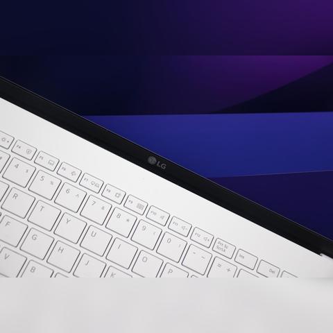 LG Evo C4 OLED 4K电视总统日优惠倒计时，玩家速抢！