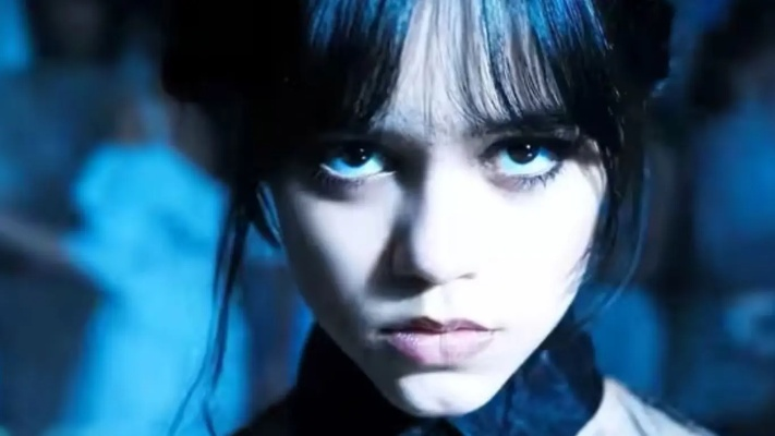 蒂姆·伯顿再联手薇诺娜·瑞德，引爆星期三第三季