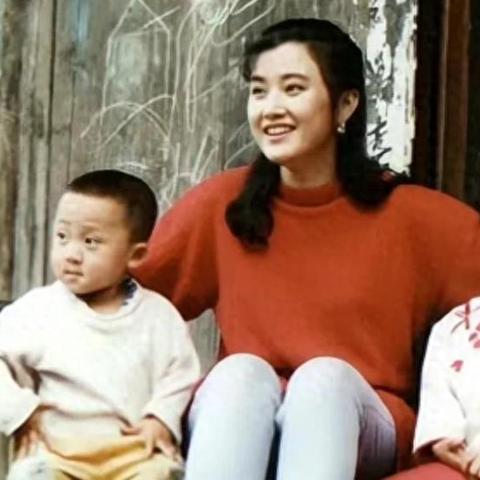 死亡真面目重启海报首度曝光,1978年争议恐怖经典再现 死亡真面目重启海报首度曝光,1978年争议恐怖经典再现