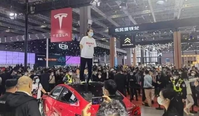 曝光特斯拉维权通行证来源真相,车展媒体证办理避坑指南 曝光特斯拉维权通行证来源真相,车展媒体证办理避坑指南