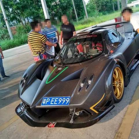 绝版V8情怀，奔驰CLK500二手行情与改装潜力全解析