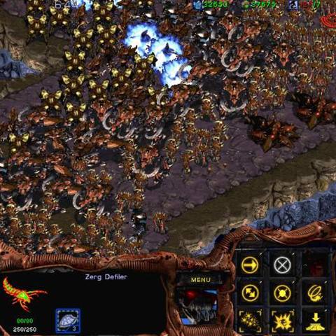 魔兽争霸冰封王座实战，为何APM爆表却总输？揭秘RTS核心逻辑