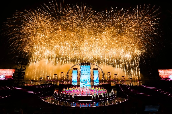 浏阳烟花燃爆魔域次元盛宴,双向赋能开启全新冒险 浏阳烟花燃爆魔域次元盛宴,双向赋能开启全新冒险