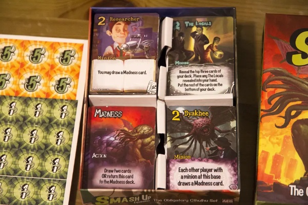 Cthulhu: Dark Providence桌游评测，克苏鲁爱好者关心的都在这