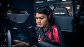 iBuyPower 限量版 Honkai Star Rail「萤火虫」主题游戏整机现已上市