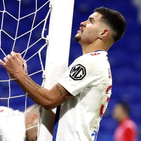 生化93D美图细节拉满，里昂脚部特写引热议