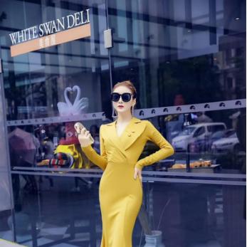 职场新人省钱攻略，如何用百元预算淘到质感便宜职业装