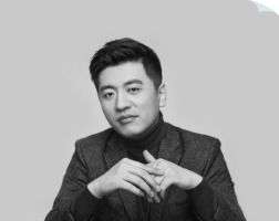 张雪峰退场背后，教育顶流与时代的焦虑