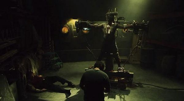 电锯惊魂游戏通关指南，如何破解死亡陷阱与生存技巧