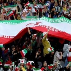 还在找Loletv直播源?揭秘大神都在用的观赛黑科技与下载渠道 还在找Loletv直播源?揭秘大神都在用的观赛黑科技与下载渠道