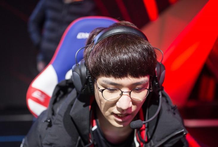 2015德玛西亚杯总决赛复盘，EDG如何零封OMG建立王朝？