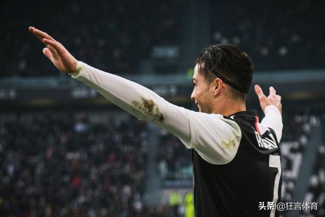 C罗怒踢水瓶真相，为何这种暴怒是电竞大神进阶的必修课？